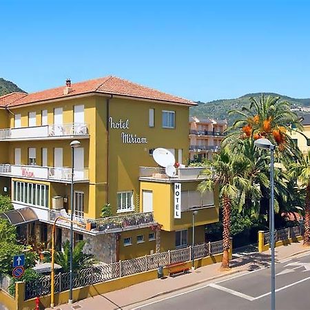 Hotel Miriam Pietra Ligure Exterior foto